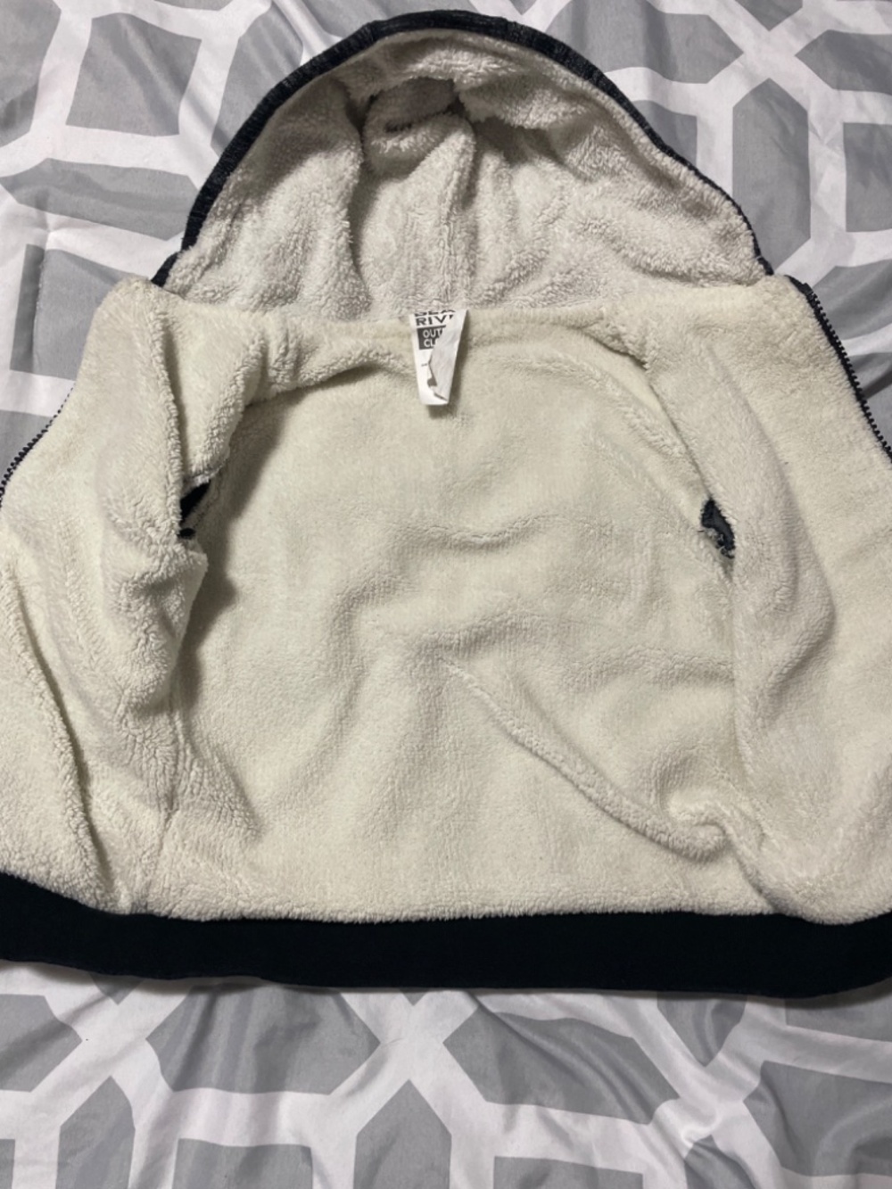 fuzzy jacket - Picture 2 of 4